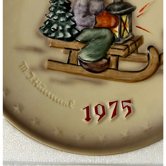 Vintage 1975 M.J. Hummel Plate 5th Anniversary Plate Collectible Original Box - Picture 8 of 11